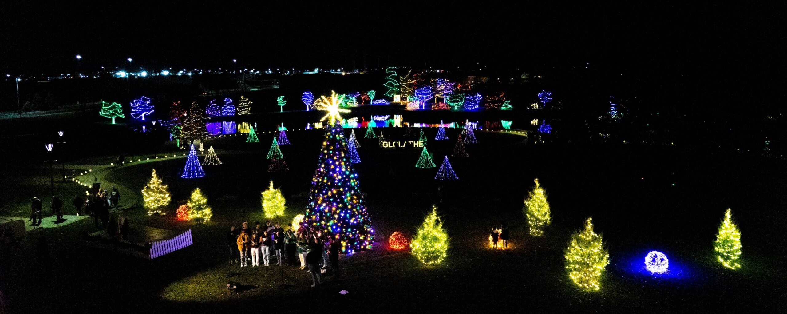 Olathe Community Center "GLOLATHE" Holiday Lights, seasonal lights