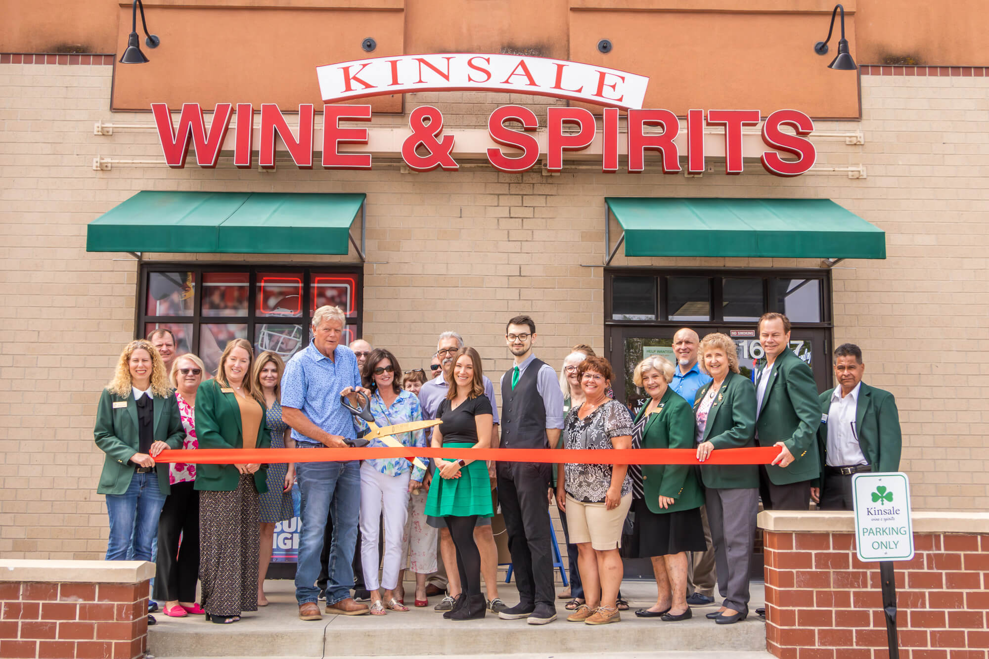 Kinsale Wine & Spirits Chamber Ribbon Cutting